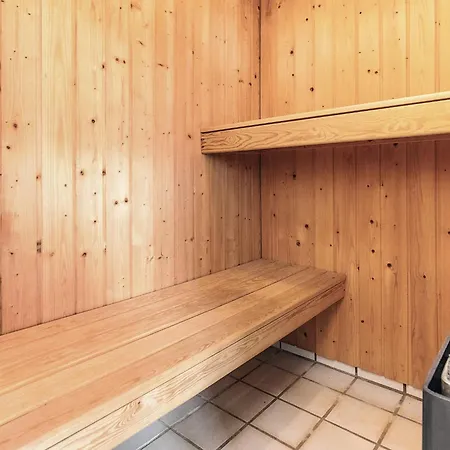 10 Person In Holiday home