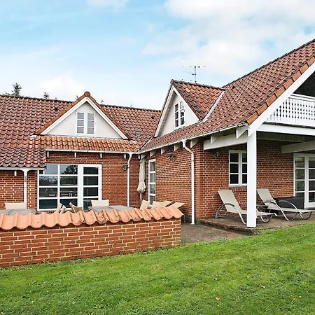 10 Person In Fur-by Traum * Fur