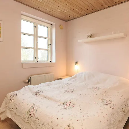 10 Person In Fur-by Traum * Fur