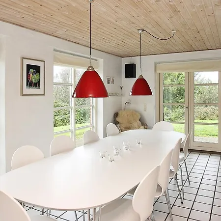 10 Person In Fur-by Traum * Fur